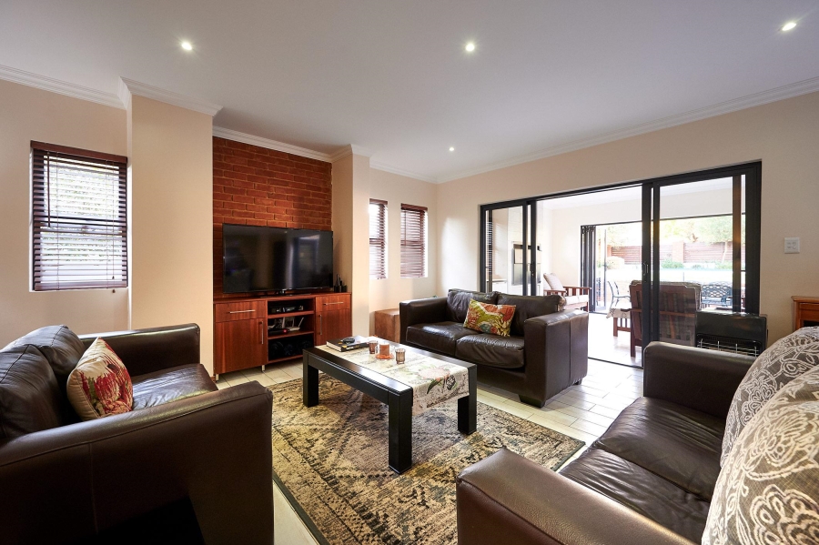 4 Bedroom Property for Sale in Waterfall Country Village Gauteng
