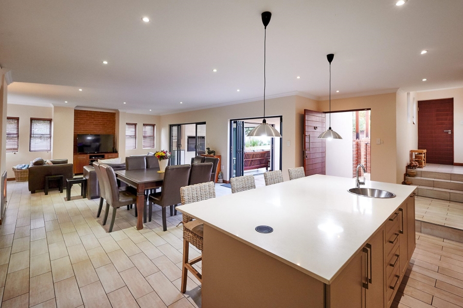 4 Bedroom Property for Sale in Waterfall Country Village Gauteng