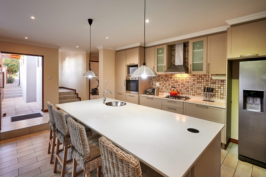 4 Bedroom Property for Sale in Waterfall Country Village Gauteng