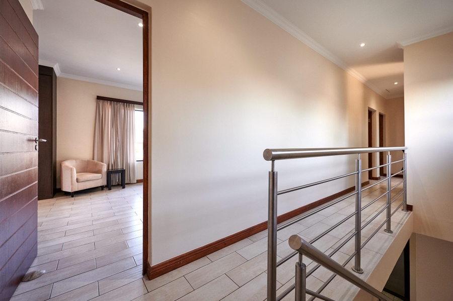 4 Bedroom Property for Sale in Waterfall Country Village Gauteng