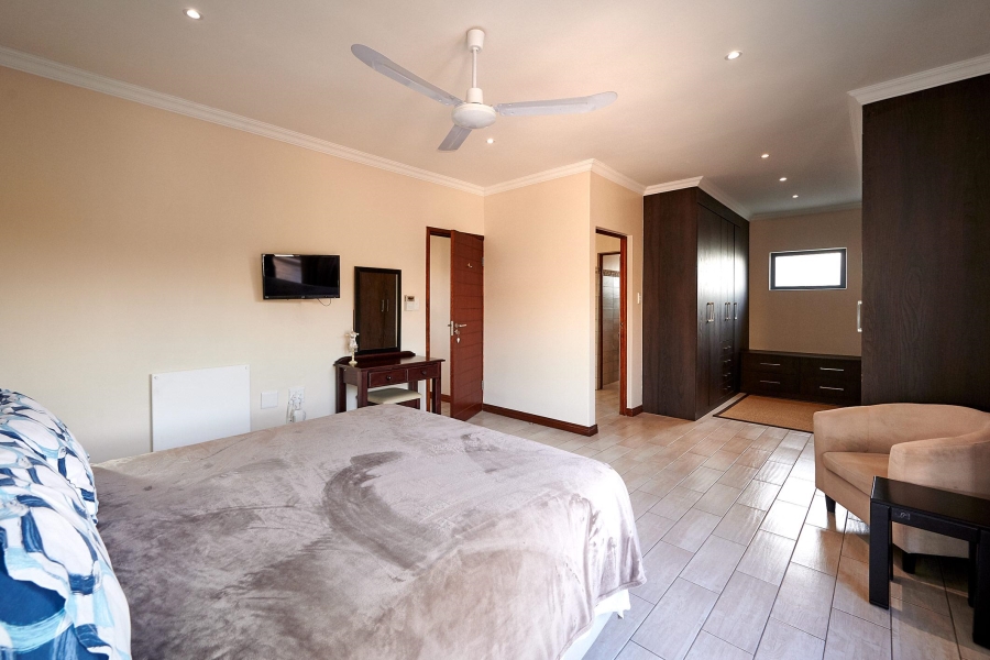 4 Bedroom Property for Sale in Waterfall Country Village Gauteng