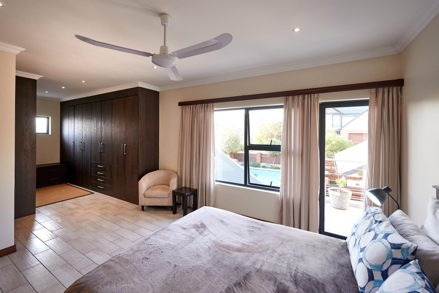 4 Bedroom Property for Sale in Waterfall Country Village Gauteng