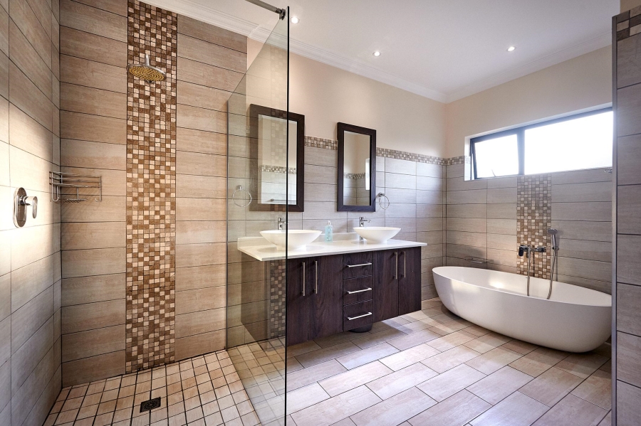 4 Bedroom Property for Sale in Waterfall Country Village Gauteng