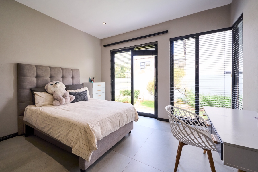 5 Bedroom Property for Sale in Carlswald Estate Gauteng