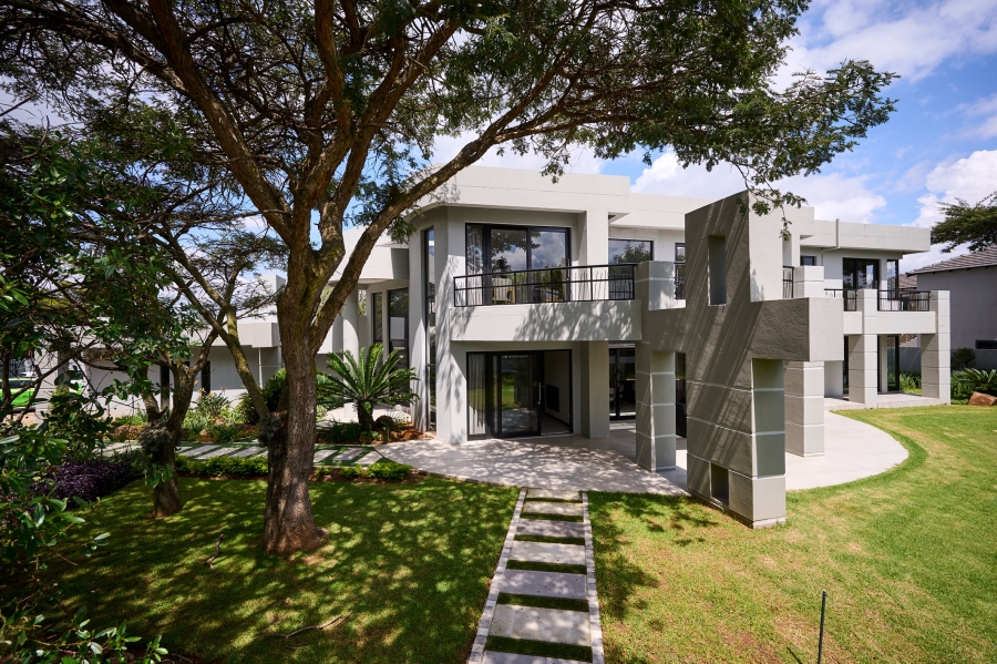 5 Bedroom Property for Sale in Carlswald Estate Gauteng
