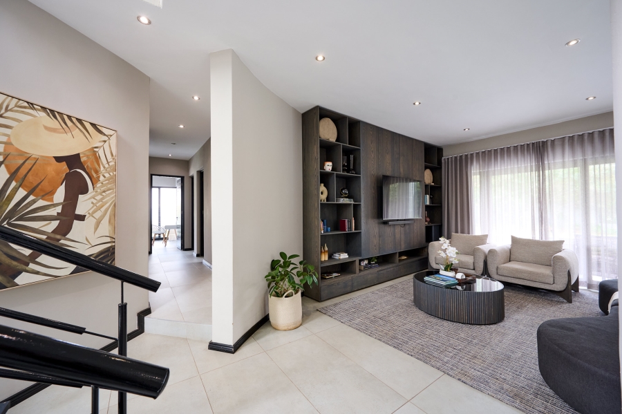 5 Bedroom Property for Sale in Carlswald Estate Gauteng