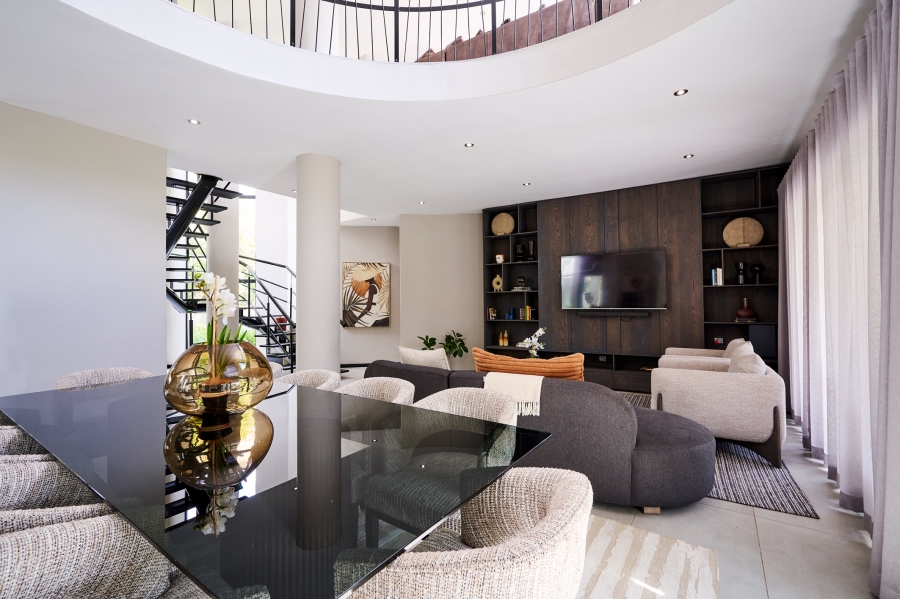 5 Bedroom Property for Sale in Carlswald Estate Gauteng