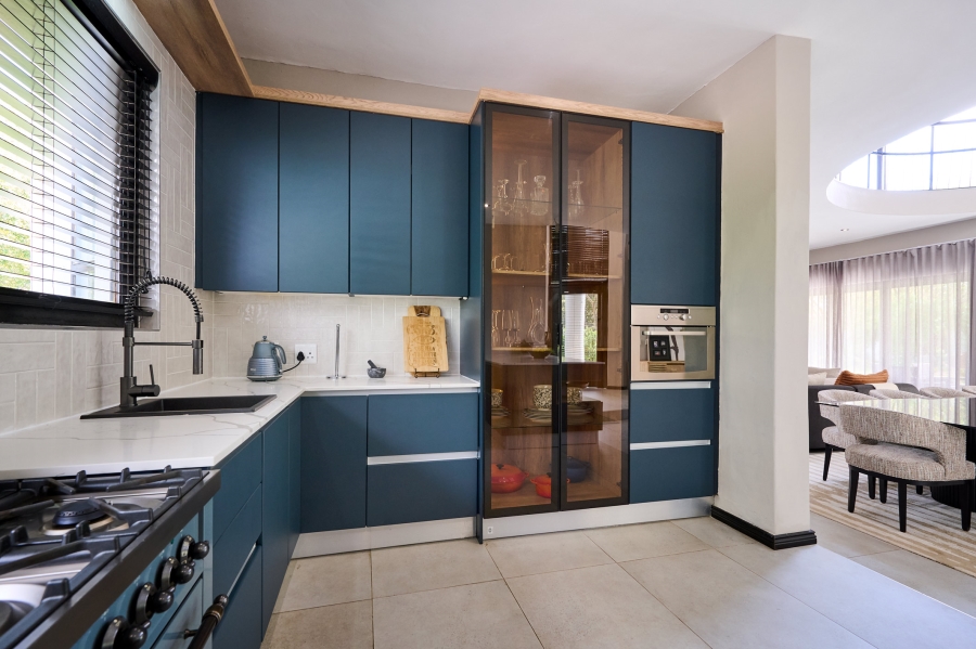 5 Bedroom Property for Sale in Carlswald Estate Gauteng