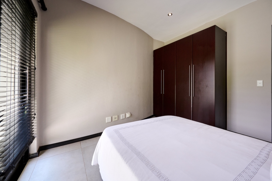 5 Bedroom Property for Sale in Carlswald Estate Gauteng