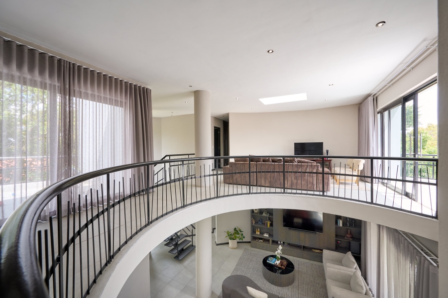 5 Bedroom Property for Sale in Carlswald Estate Gauteng