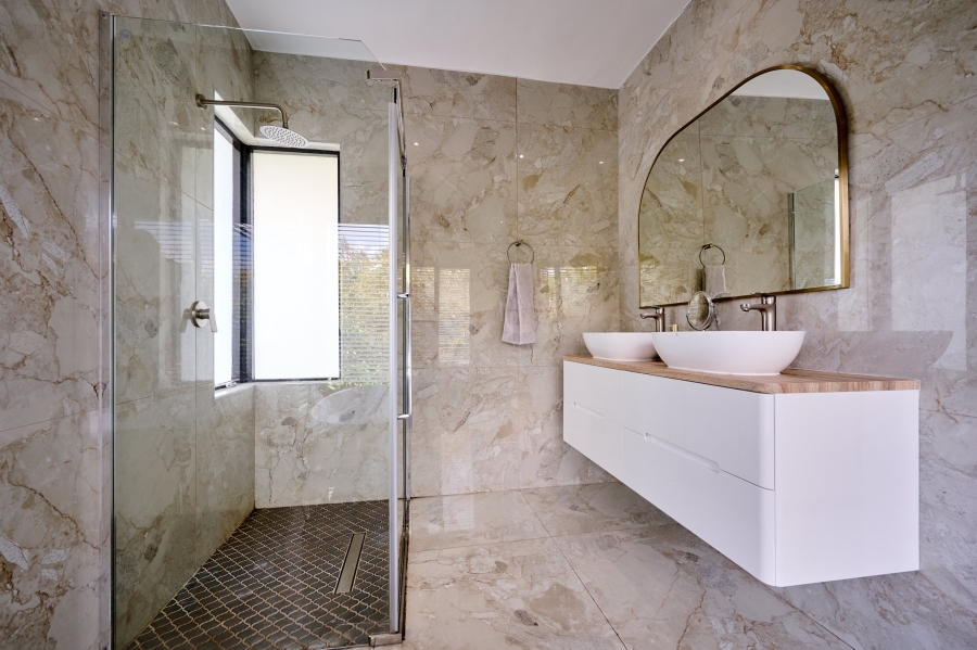 5 Bedroom Property for Sale in Carlswald Estate Gauteng