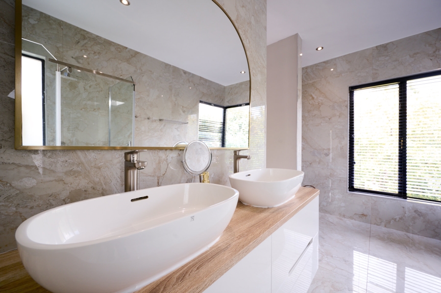 5 Bedroom Property for Sale in Carlswald Estate Gauteng