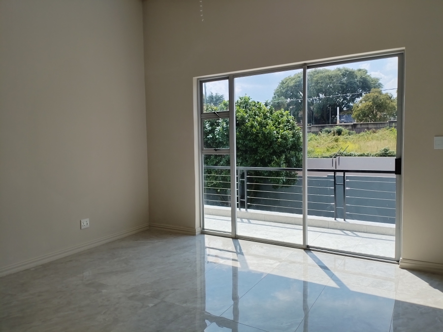 To Let 5 Bedroom Property for Rent in Hyde Park Gauteng