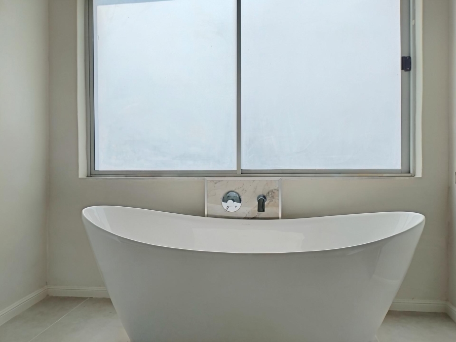 To Let 5 Bedroom Property for Rent in Hyde Park Gauteng