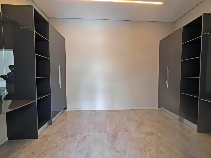 To Let 5 Bedroom Property for Rent in Hyde Park Gauteng