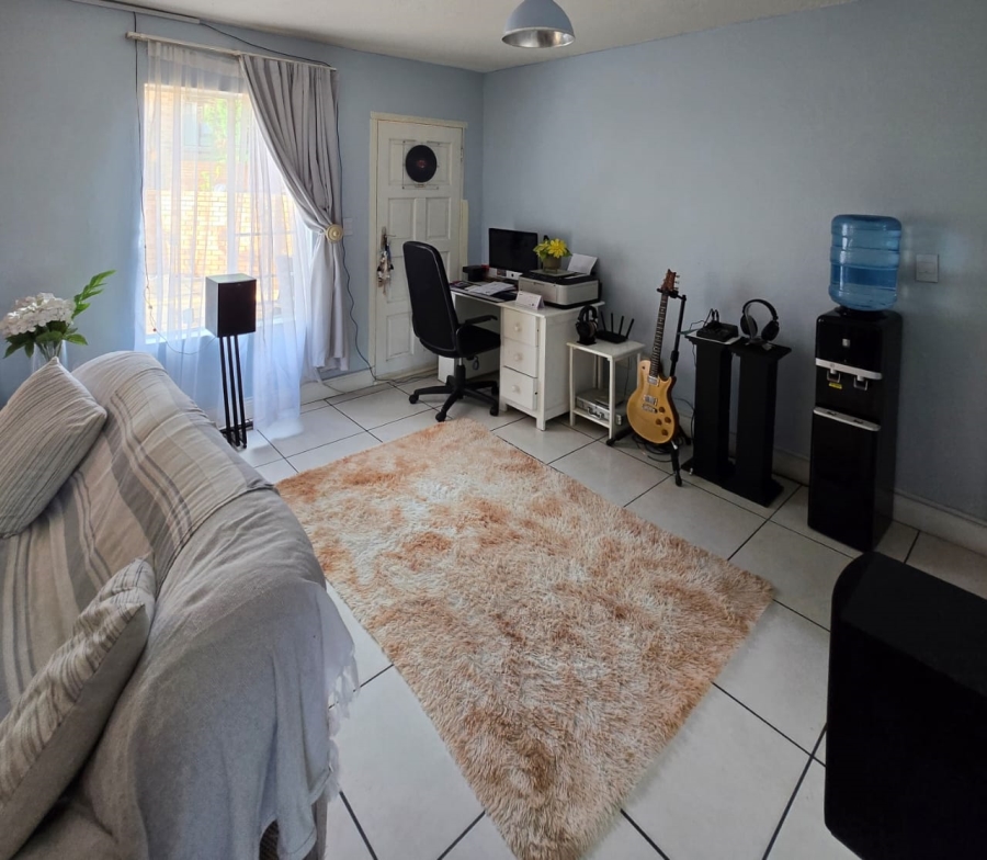 3 Bedroom Property for Sale in Olivedale Gauteng