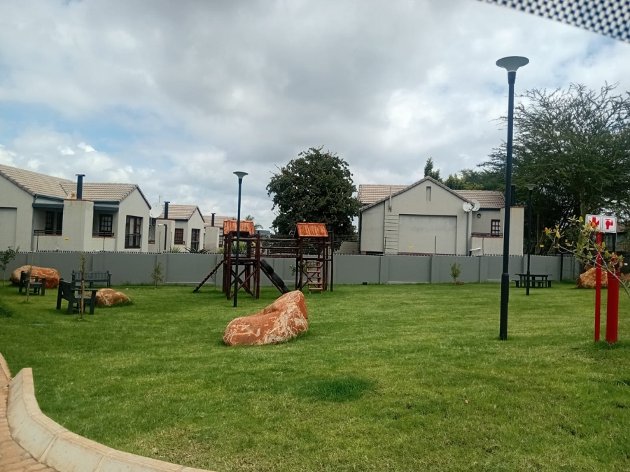 To Let 3 Bedroom Property for Rent in Olympus AH Gauteng