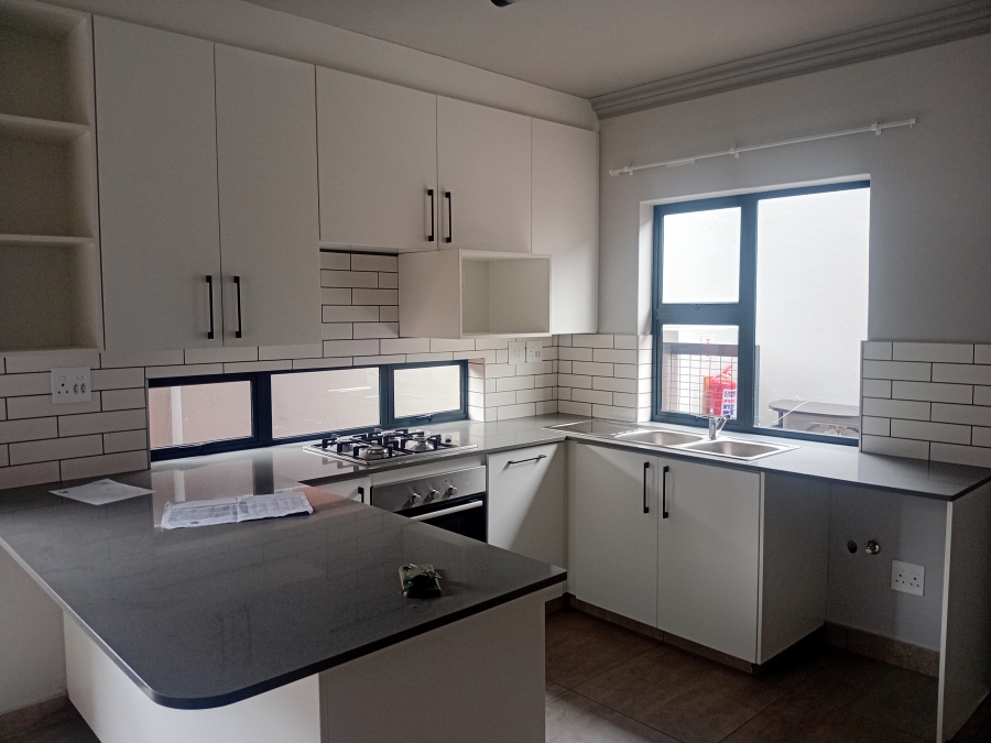 To Let 3 Bedroom Property for Rent in Olympus AH Gauteng