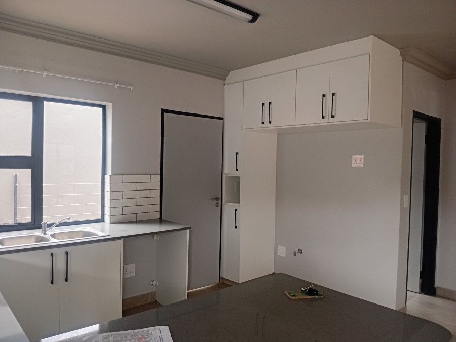 To Let 3 Bedroom Property for Rent in Olympus AH Gauteng