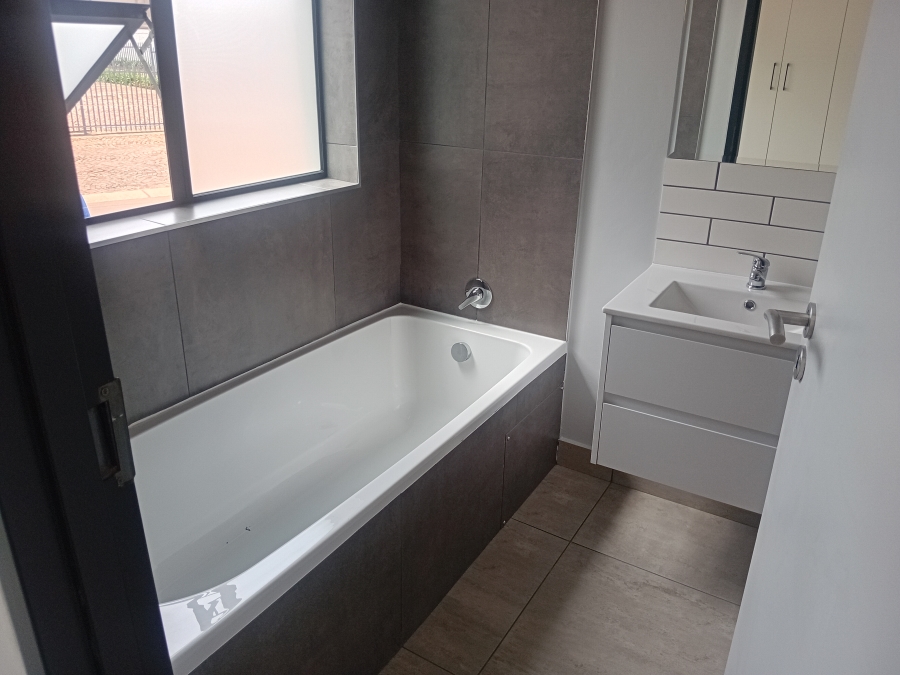 To Let 3 Bedroom Property for Rent in Olympus AH Gauteng