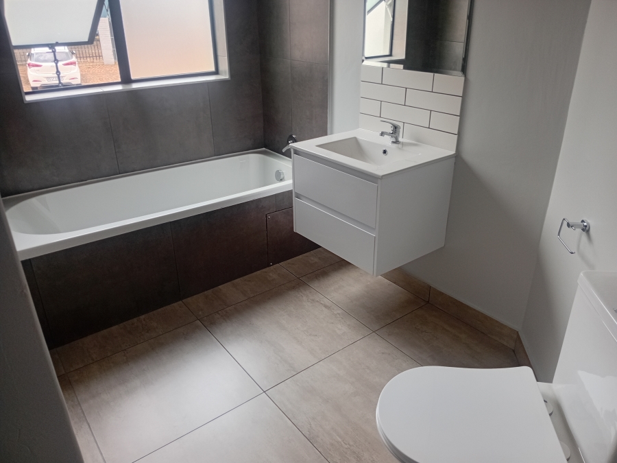 To Let 3 Bedroom Property for Rent in Olympus AH Gauteng