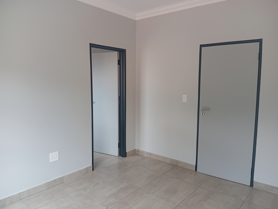 To Let 3 Bedroom Property for Rent in Olympus AH Gauteng