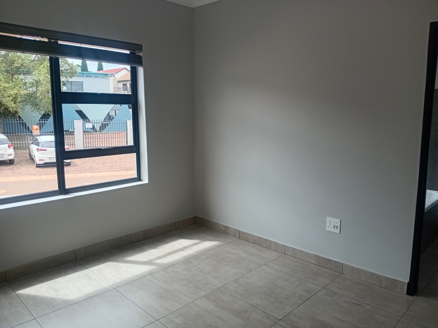 To Let 3 Bedroom Property for Rent in Olympus AH Gauteng