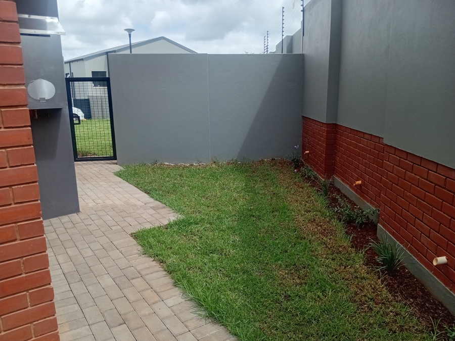 To Let 3 Bedroom Property for Rent in Olympus AH Gauteng