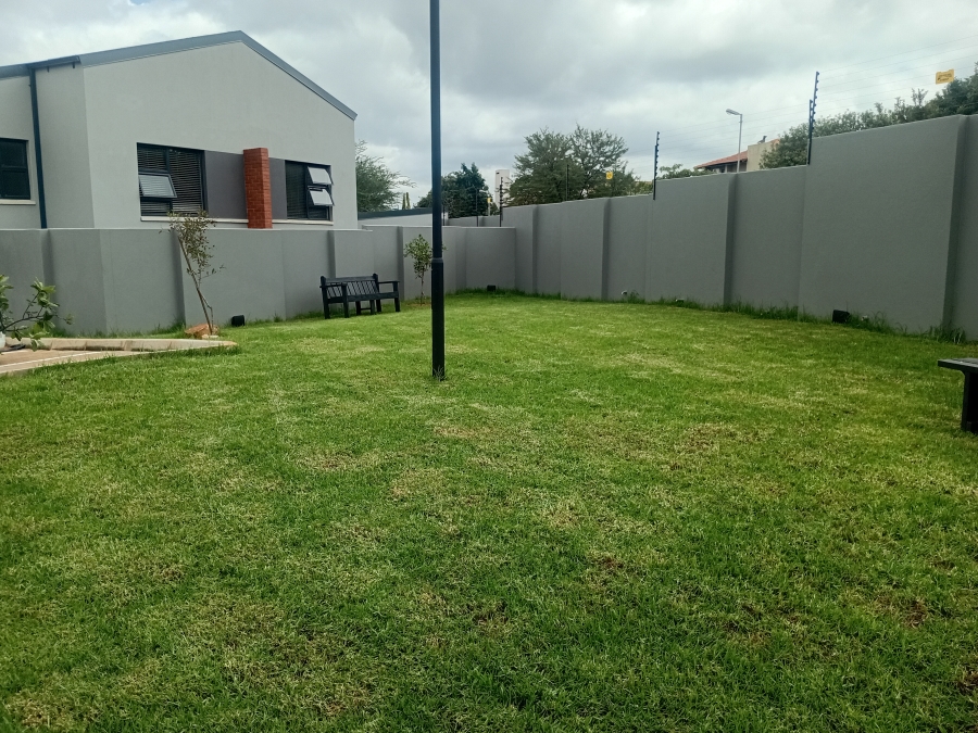 To Let 3 Bedroom Property for Rent in Olympus AH Gauteng