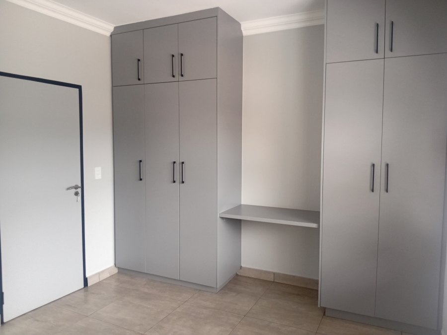 To Let 3 Bedroom Property for Rent in Olympus AH Gauteng