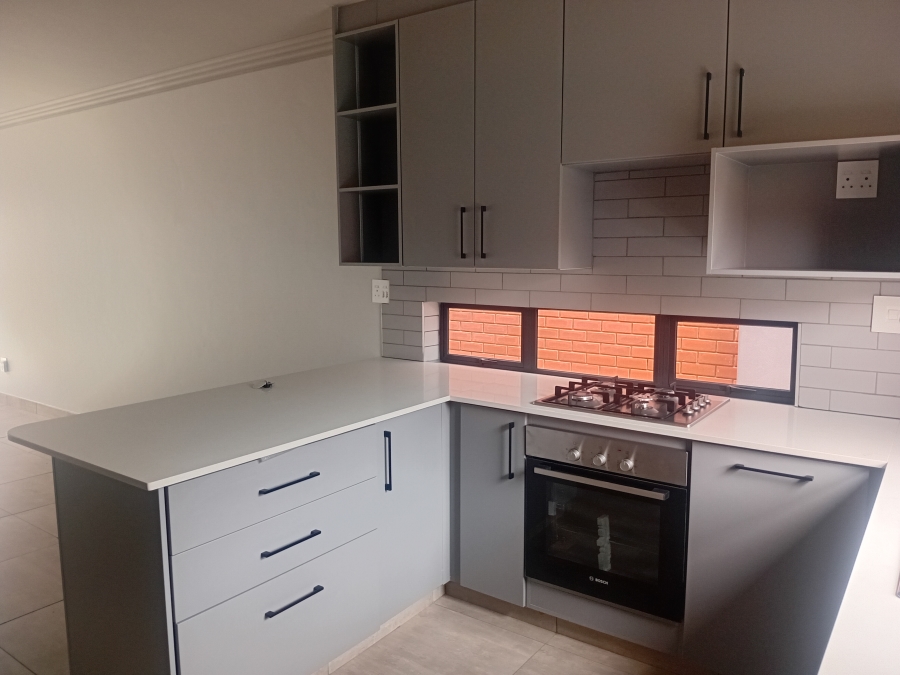 To Let 2 Bedroom Property for Rent in Olympus AH Gauteng