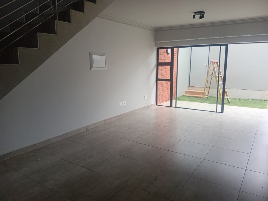 To Let 2 Bedroom Property for Rent in Olympus AH Gauteng