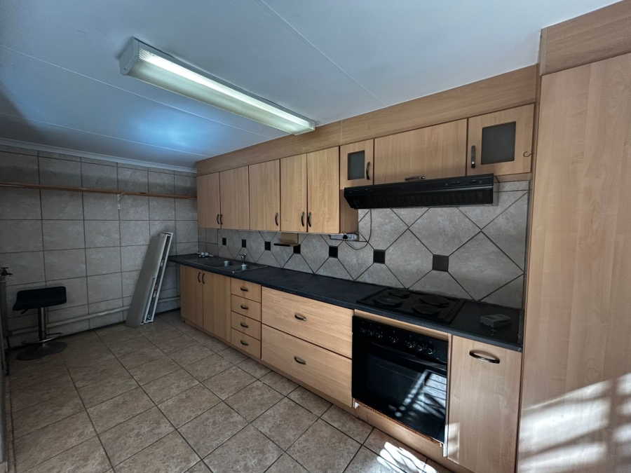 4 Bedroom Property for Sale in Waverley Gauteng