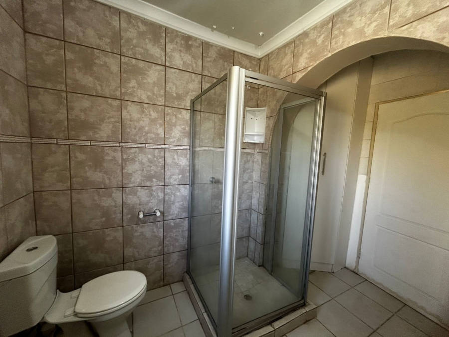 4 Bedroom Property for Sale in Waverley Gauteng