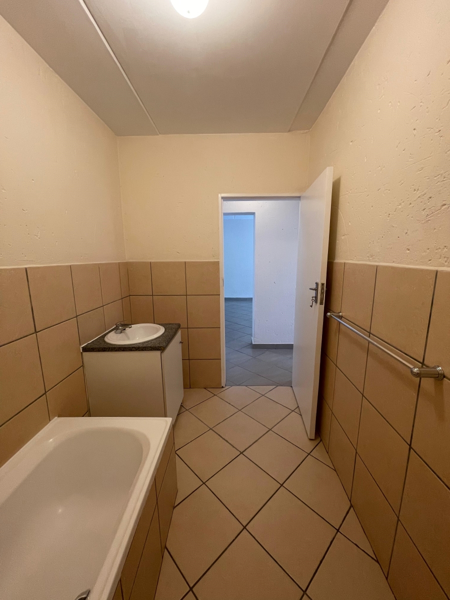 To Let 2 Bedroom Property for Rent in Northgate Gauteng