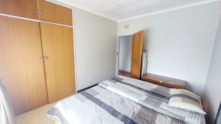 4 Bedroom Property for Sale in Helikonpark Gauteng