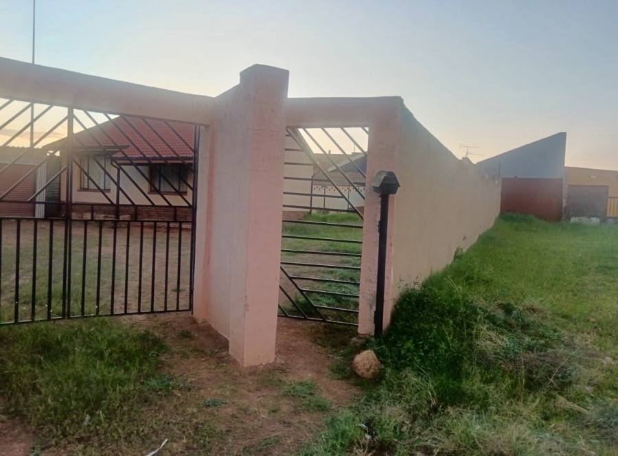 2 Bedroom Property for Sale in Sebokeng Zone 6 Gauteng