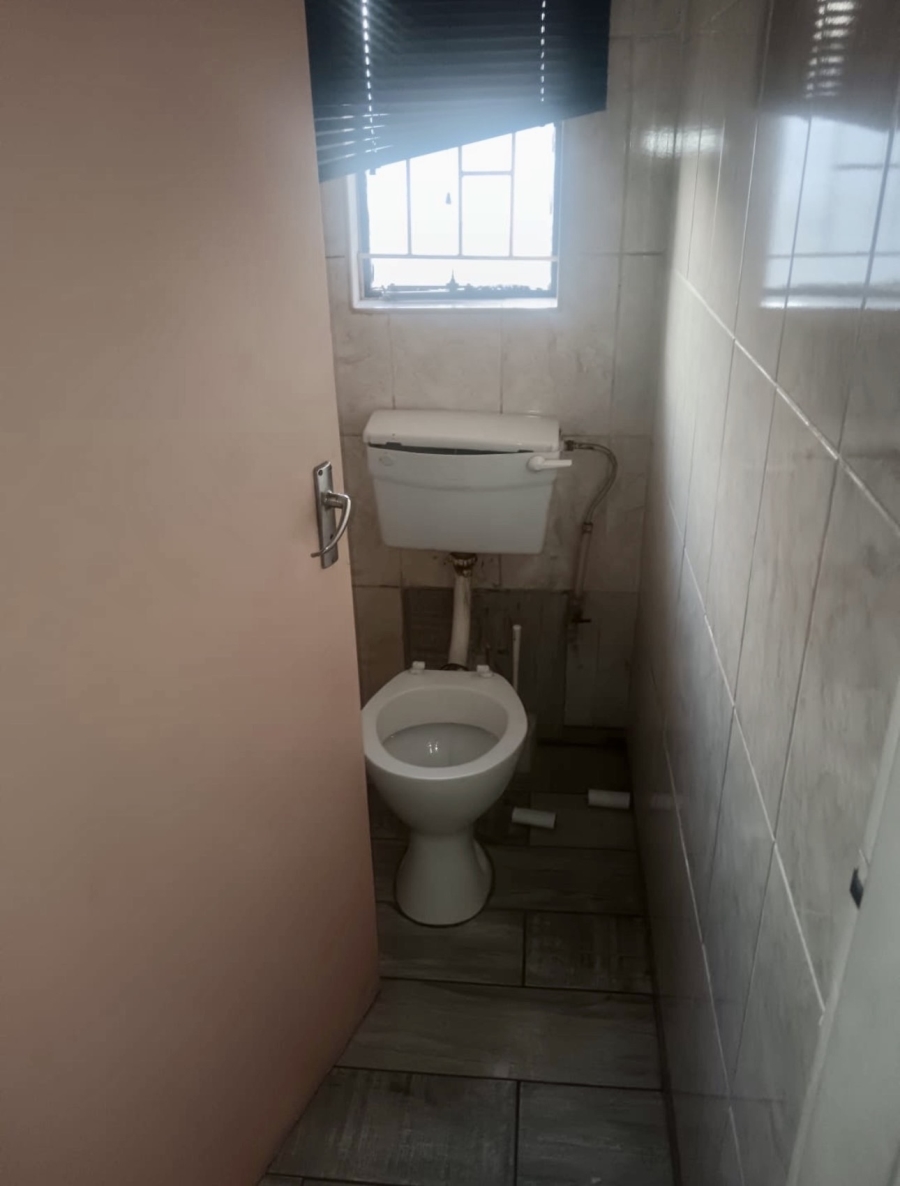 2 Bedroom Property for Sale in Sebokeng Zone 6 Gauteng