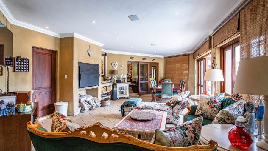 4 Bedroom Property for Sale in Cornwall Hill Gauteng