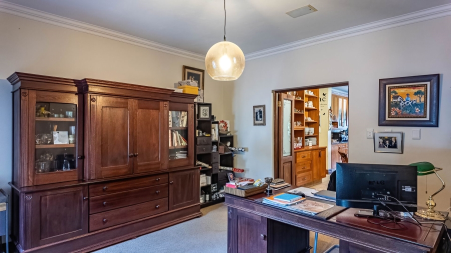 4 Bedroom Property for Sale in Cornwall Hill Gauteng