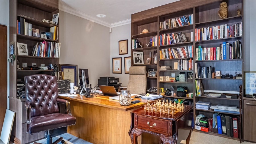 4 Bedroom Property for Sale in Cornwall Hill Gauteng