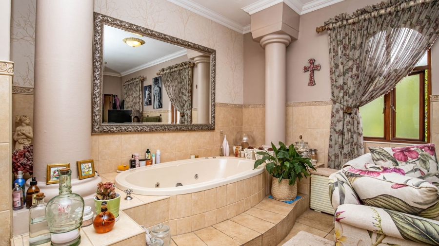 4 Bedroom Property for Sale in Cornwall Hill Gauteng