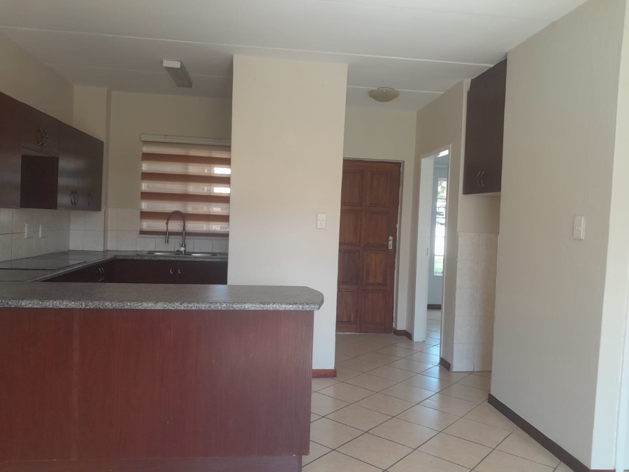 2 Bedroom Property for Sale in Honeydew Gauteng