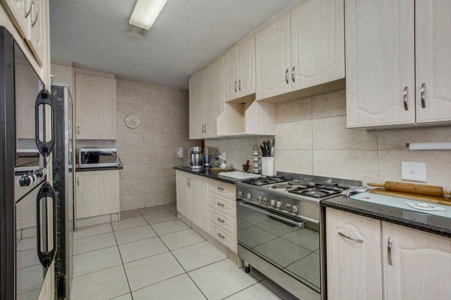 5 Bedroom Property for Sale in Bryanston Gauteng