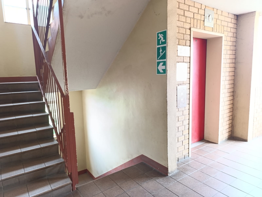 2 Bedroom Property for Sale in Sunnyside Gauteng