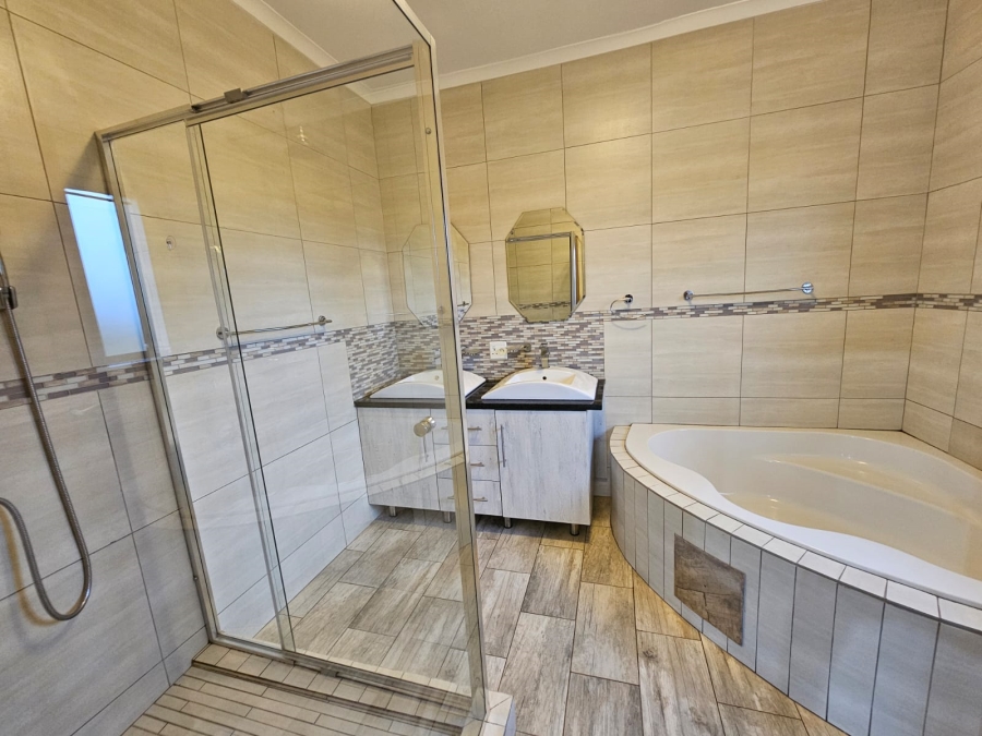 To Let 4 Bedroom Property for Rent in Summer Place Estate Gauteng