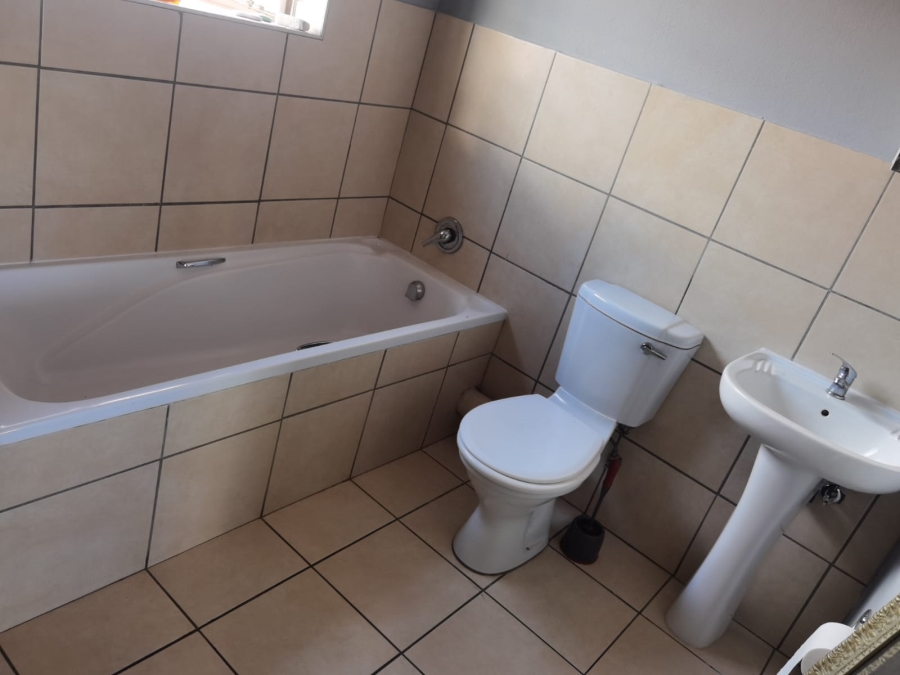 3 Bedroom Property for Sale in Annlin Gauteng