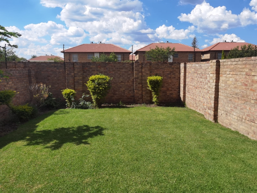 3 Bedroom Property for Sale in Annlin Gauteng