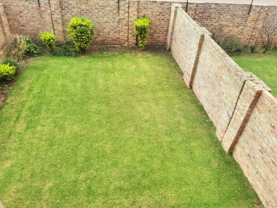 3 Bedroom Property for Sale in Annlin Gauteng