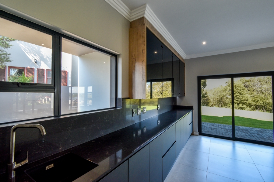 4 Bedroom Property for Sale in Waterlake Farm Lifestyle Estate Gauteng